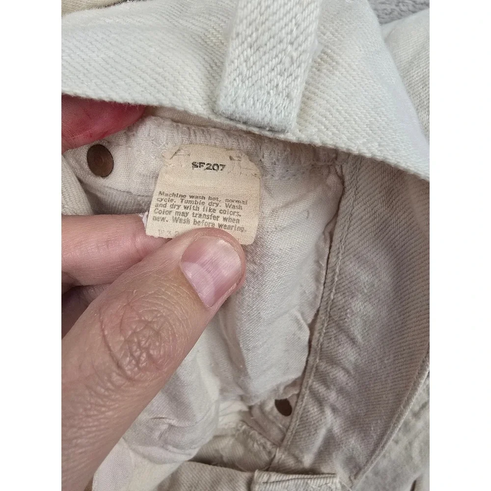 Vintage Levi's 501 Button Fly Jeans Men 32x34 Fit 30x33 USA Madee 80s Distressed